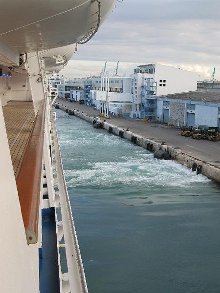 IMG_0624.JPG - Leaving Port of Miami - Pushing away from dock